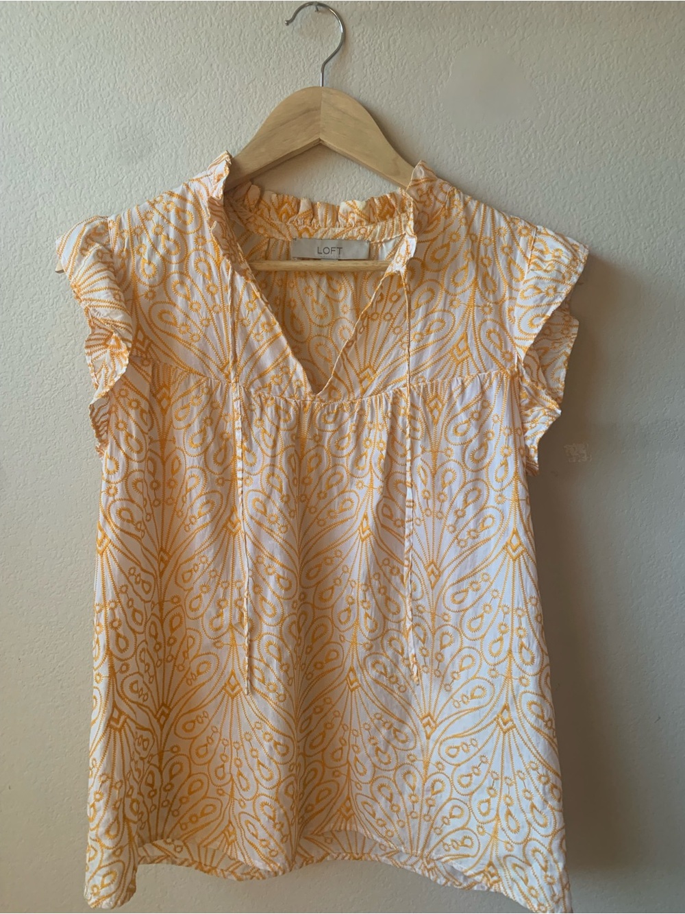 LOFT White Top with Orange Paisley Print and Flutter Sleeves - Picture 4 of 4